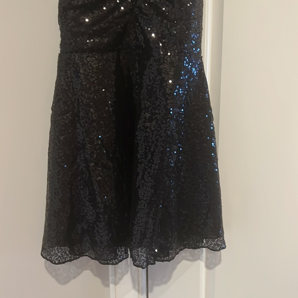Little black dress - Picture 6 of 6